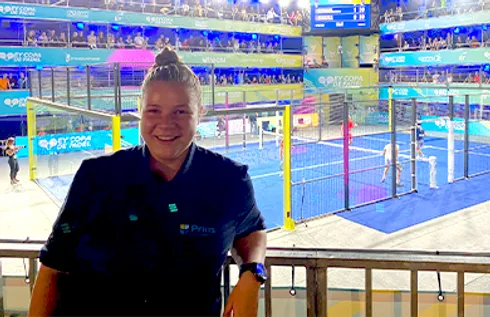 Simone Prins vertelt hoe de schoonmaakmedewerkers van Prins Schoonmaakdiensten de BetCity Arena vier weken lang laten blinken